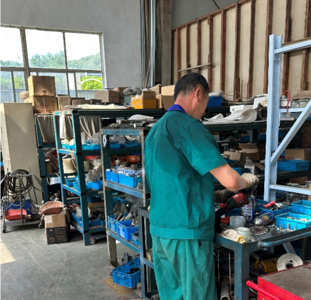 凯时AG（股票代码：002427）